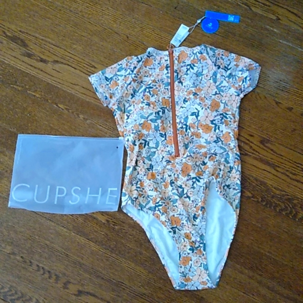 Cupshe Elodie Ditsy Zipper Short Sleeve One Piece Swimsuit